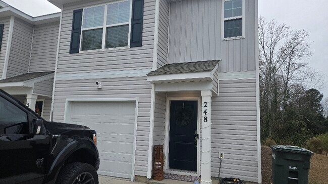 Foto del edificio - 248 Wall St