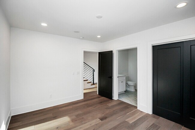 Foto del edificio - 613 W Worthington Ave