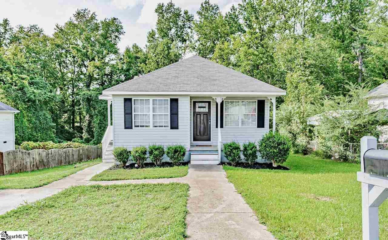 118 Shaw St, Fountain Inn, SC 29644 House Rental in Fountain Inn, SC