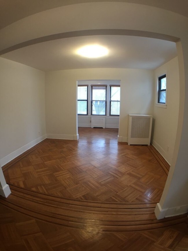 Foto del edificio - 9026 Fort Hamilton Pkwy