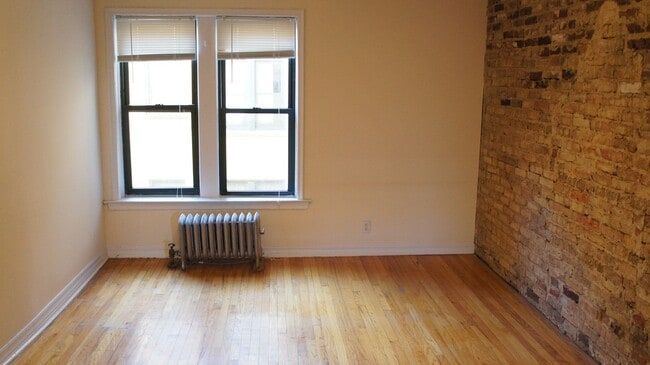 Building Photo - 2322 N Spaulding Ave