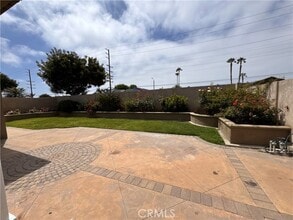 Building Photo - 9642 Peppertree Dr