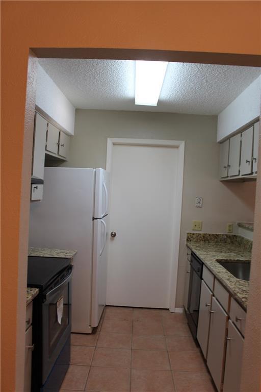 Foto del edificio - 8003 Dowling Cove
