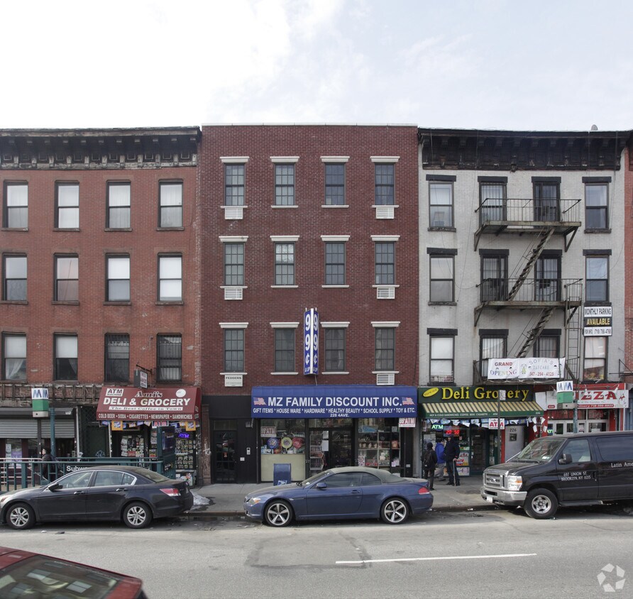 Building Photo - 228 4th Ave
