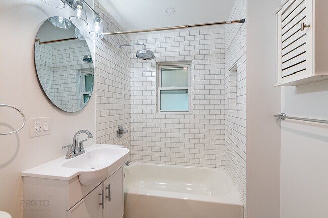 Foto del edificio - 3821 N Whipple St