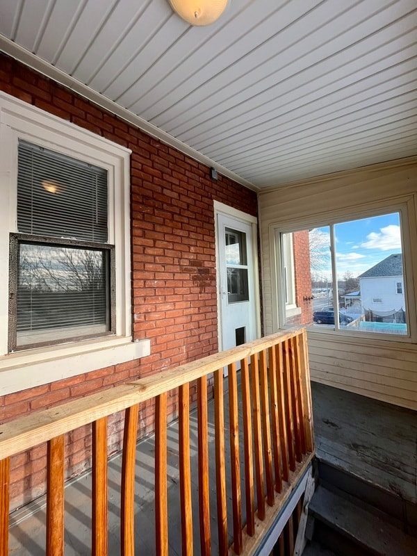 Foto del edificio - 1057 Eureka Rd