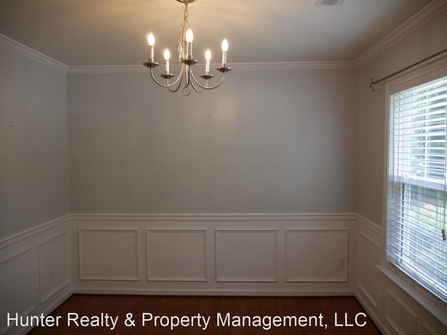Building Photo - 3 br, 2.5 bath House - 136 Silver Creek Trail