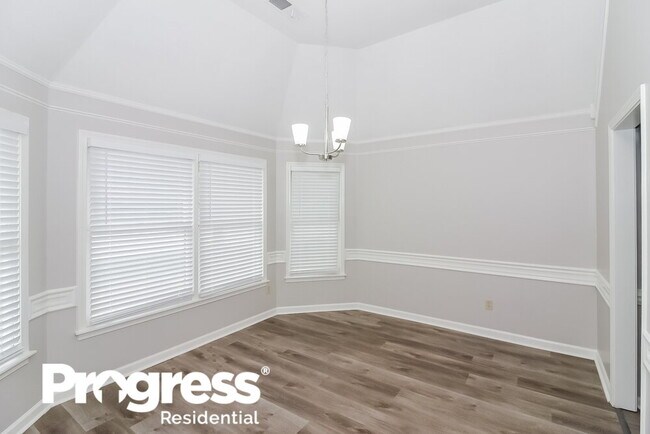 Foto del edificio - 1592 Fox Trace Dr