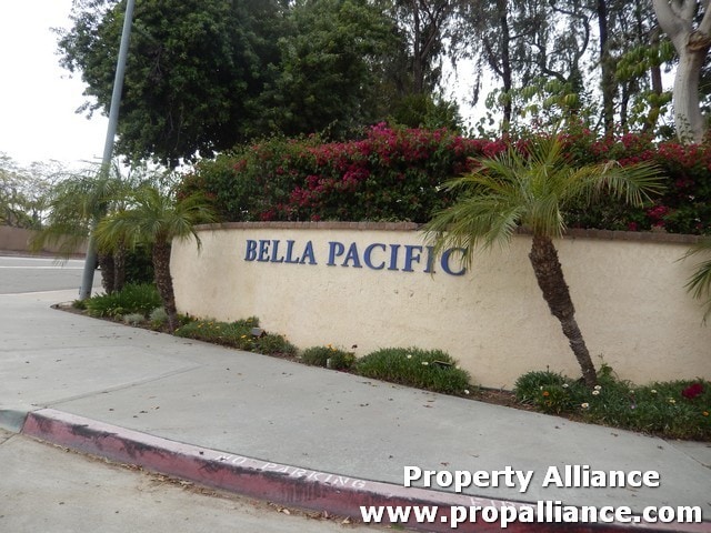 Building Photo - 4809 Bella Pacific Row