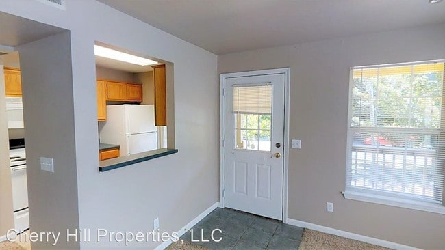 Building Photo - 3 br, 1 bath Apartment - 1014 Mississippi