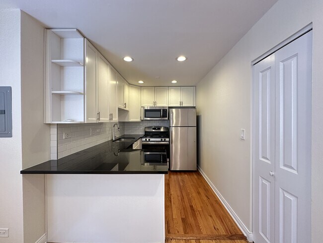 Foto del edificio - 6954 N Sheridan Rd