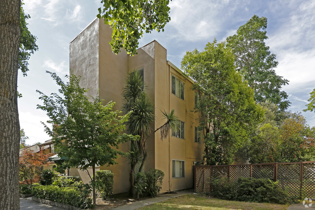 Foto del edificio - Capitol Ave. Apartments