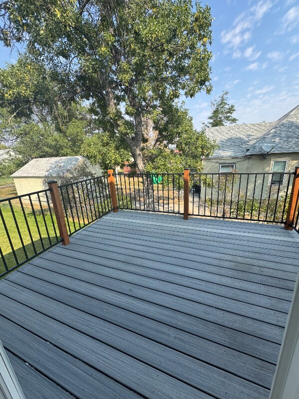 Foto del edificio - 504 Elm Ave