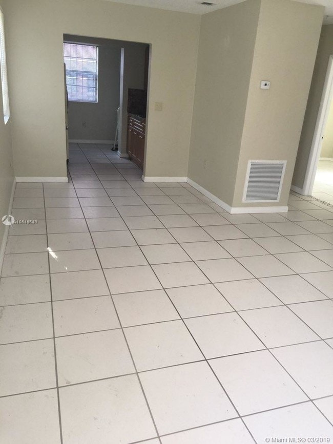 Building Photo - 1427 NW 55th Terrace