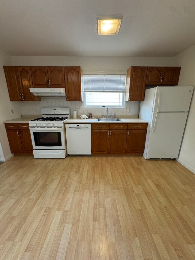 Kitchen - 3264 Spencer Dr