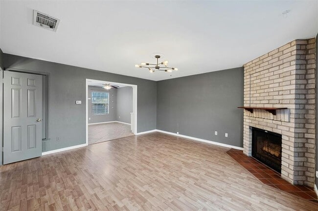 Building Photo - 1904 Goodrich Ave