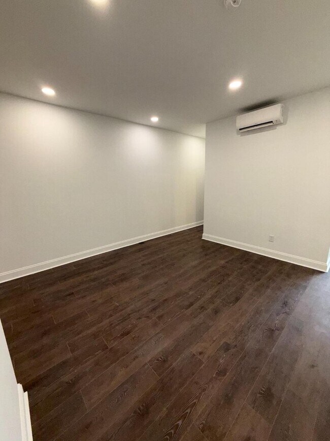 Foto del edificio - 2028 Druid Hill Ave