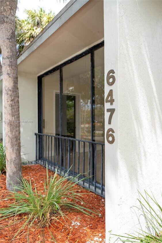 Foto principal - 6476 Miami Lakes Dr