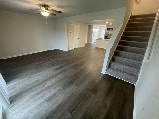 Foto del edificio - 1077 Peony Ln