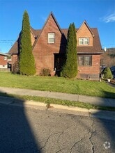 Building Photo - 44 Colville Ave