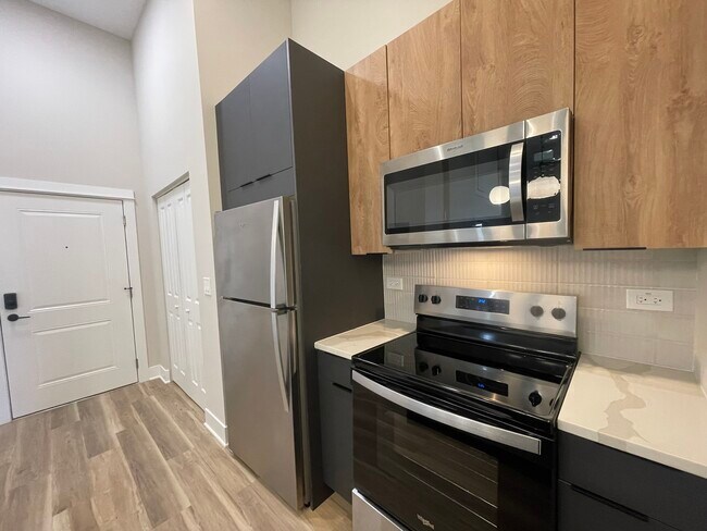 Foto del edificio - 4641 N Ashland Ave