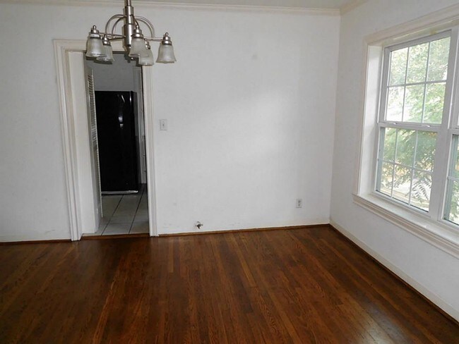 Building Photo - 2636 Greenbriar St