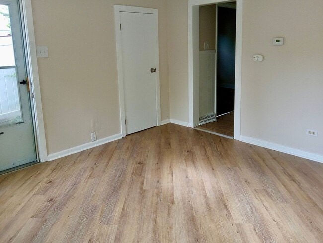 Building Photo - One Bedroom Detached House FOR RENT in Bridgeton, NJ $1050