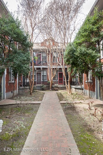 Primary Photo - 31 S McLean Blvd