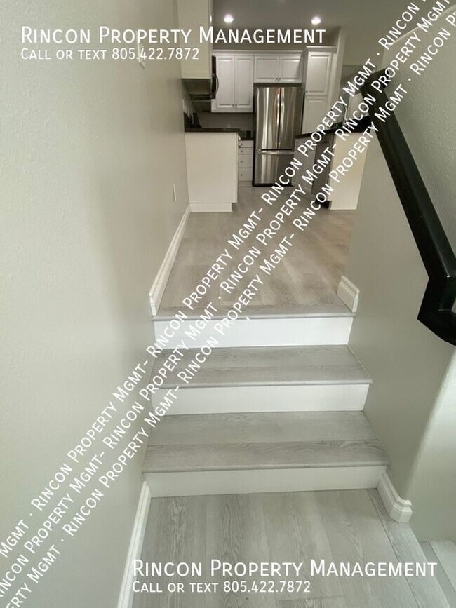 Foto del edificio - 225 Riverdale Ct