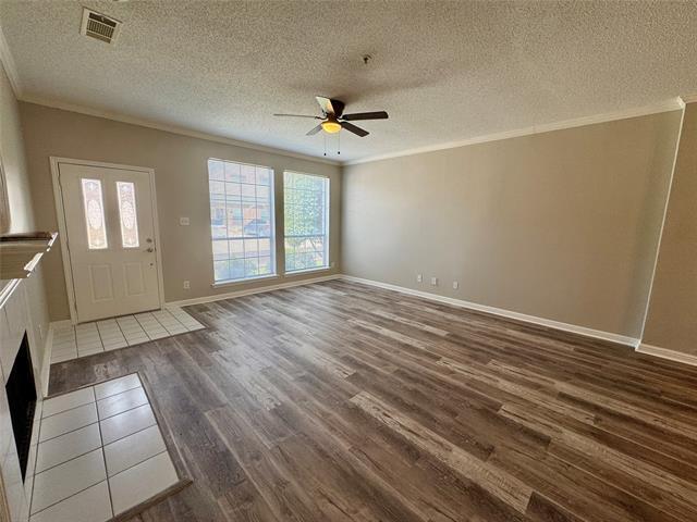 Foto del edificio - 3500 E Park Blvd