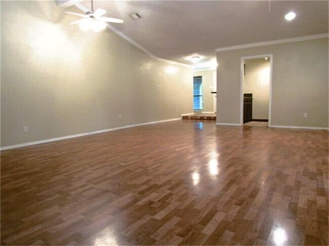Foto del edificio - 2212 S Belmont Dr