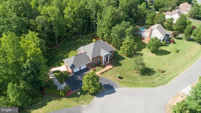 Building Photo - 8411 Broadmore Ln