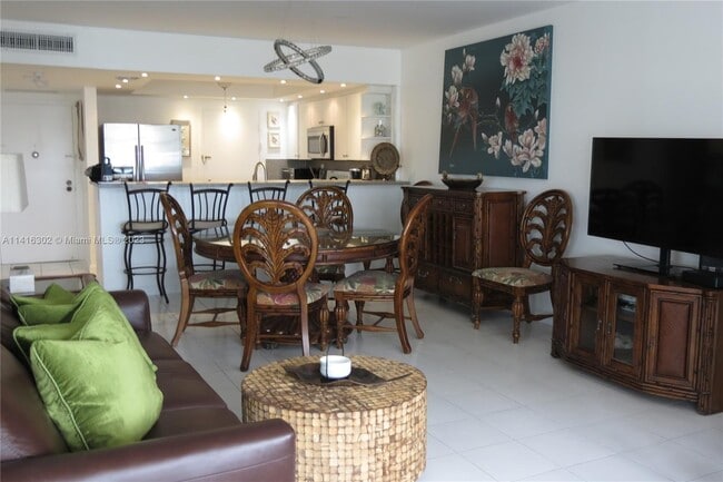 Building Photo - 3725 S Ocean Dr