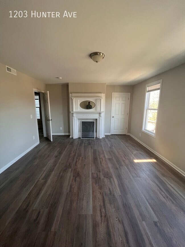 Building Photo - 3-bed Located Near OSU Medical Campus Avai...