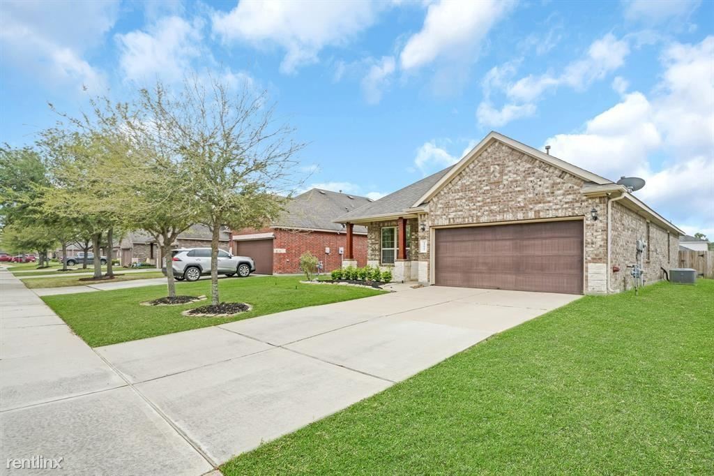 3 br, 2 bath House 19023 W Windhaven Ter... House Rental in Cypress