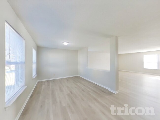 Building Photo - 7589 Wheatgrass Ln