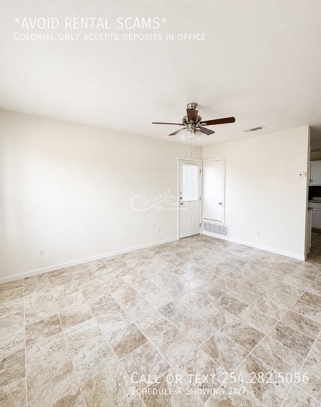 Building Photo - 2806 Leroy Cir