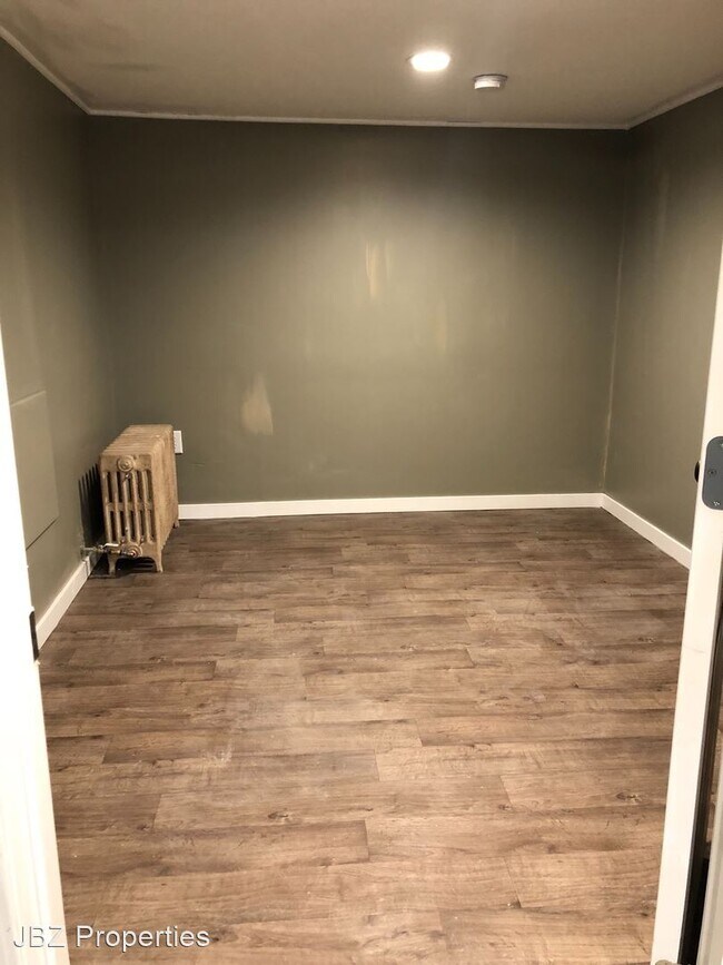 Foto del edificio - 5 br, 2 bath House - 407 11th Street Sw