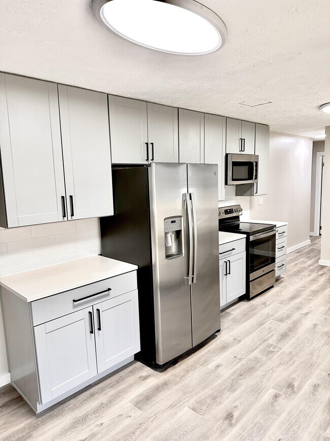 Foto del edificio - 4341 W Whiteland Rd