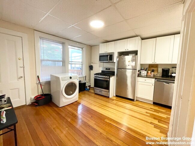 Foto del edificio - 32 Howell St