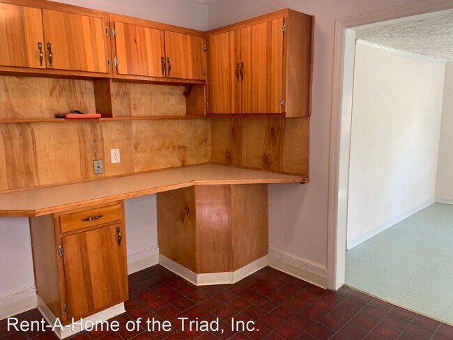 Foto del edificio - 3 br, 1 bath House - 718 Lipscomb Road