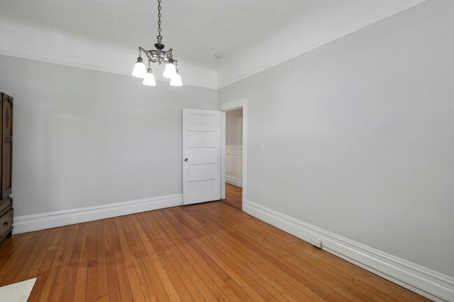 Foto del edificio - 263-267 S Van Ness Ave