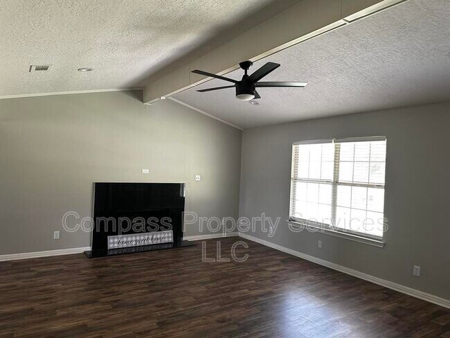 Foto del edificio - 216 Timberview Dr