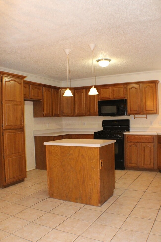 Building Photo - 4 bedroom in Broken Arrow!!