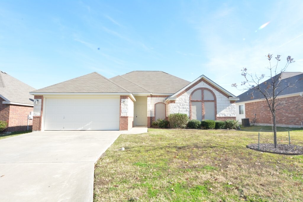 Primary Photo - 5619 Fair Hill Dr