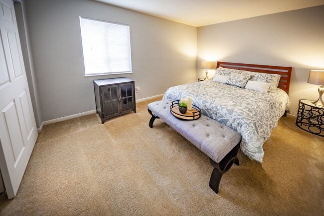 Building Photo - MAIN STREET