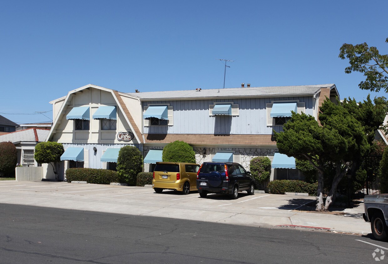 Foto del edificio - Carolee