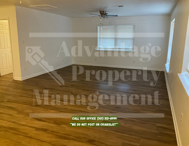 Foto del edificio - 3 Wallace Dr