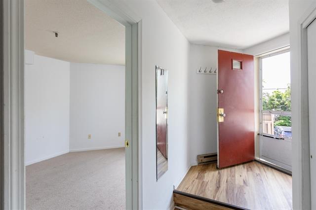 Entrance & First Floor Bedroom - 337 College St