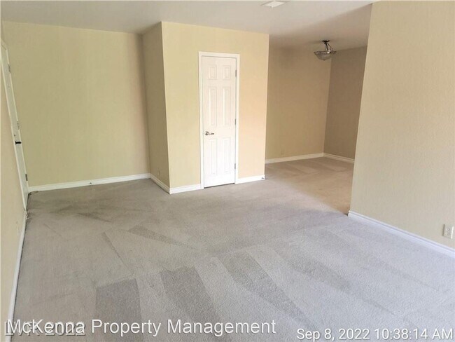 Building Photo - 1 br, 1 bath House - 5061 River Glen Dr. #66